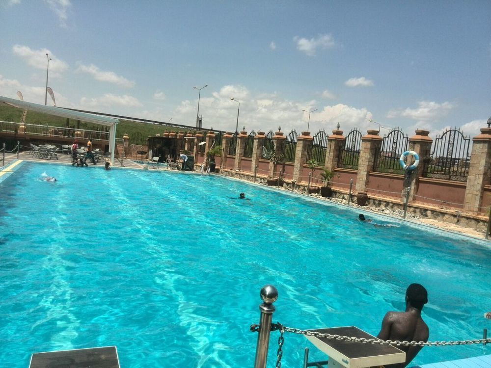 La Grande Hotel Кампала Экстерьер фото