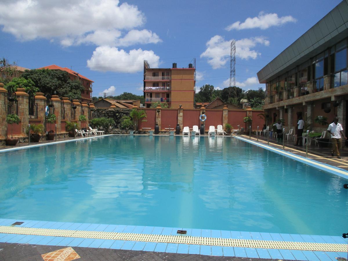 La Grande Hotel Кампала Экстерьер фото